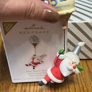 Hallmark 5th Anniversary Ice Cream Ornament - Cream and Blue